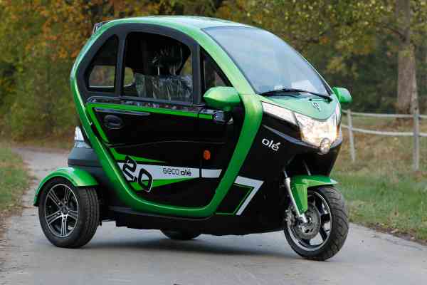3 Kw Elektro-Auto "E-LORD" E-Leichtkraftfahrzeug Scooter Kabinenroller max. 45 km/h/25 km/h